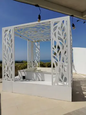 a white bed in a room with a window at Apto Vista Mar 2 cuadras Playa, Jaccuzi BBQ Wifi Parqueadero y Ascensor 7 Piso in Santa Marta