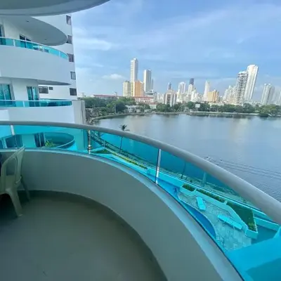 Apartamento en Laguito Ed Torres del Lago 604 ICDI