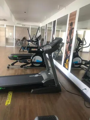 a gym with several exercise bikes in a room at Morros Cartagena frente a playa Hotel las Américas Edificio Spiaggia Apto Duplex in Cartagena de Indias