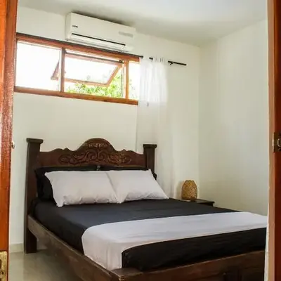 Hb2 Triple Room with shared bathroom