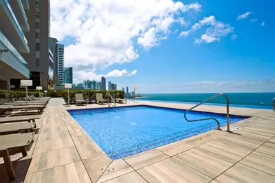 Gallery image of Apartasuites Edificio H2 - Vistas al Mar & Bahia in Cartagena de Indias