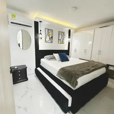 Moderno apto low cost 15 min CC buena vista 2 TV con parqueadero comunal