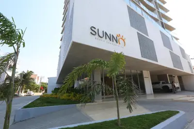 a view of the front of the sun inn building at Encanto Rentals at Sunno Beach in Cartagena de Indias