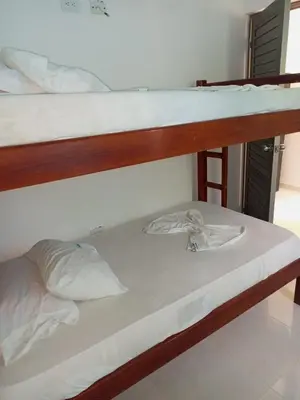 a pair of bunk beds in a room at Apartamentos Mi Reserva OK - Miraluna in Coveñas
