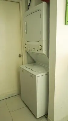 a computer monitor sitting on top of a washing machine at Morros 3 in Cartagena de Indias