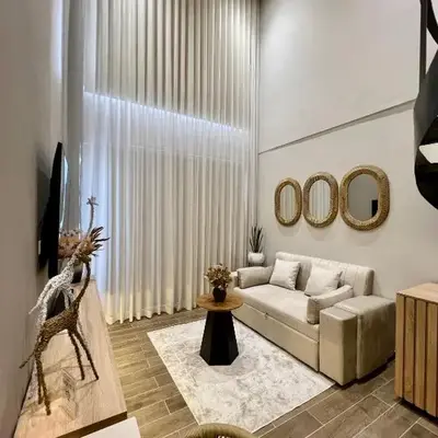 Beautiful! Brand New Apt old town