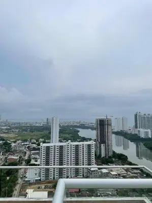 a view of a city with a river and buildings at Ambiente Caribe! piso 26 - 3 hab in Cartagena de Indias