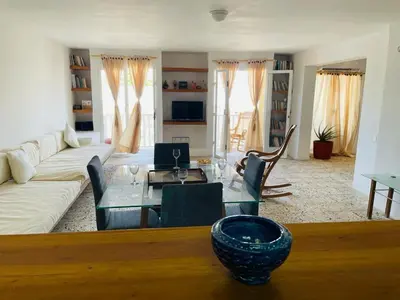 a living room with a couch and a table at Apartamento en Las Bovedas in Cartagena de Indias