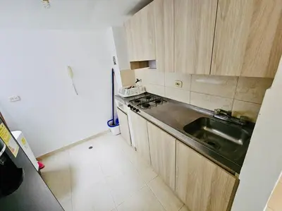 a small kitchen with a sink and a stove at Apartamento Villa San Pedro in San Roque