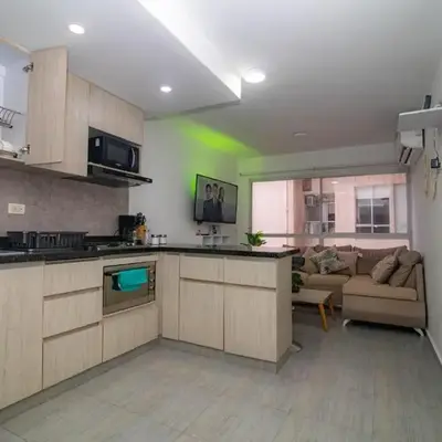 3BR AC LUXURY APARTMENT CLOSE TO THE AIRPORT Beach & THE HISTORIC CENTER