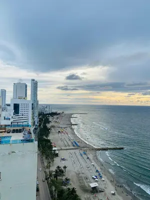 a view of a beach with buildings and the ocean at Apto 2301 vista al mar Palmetto elíptic in Cartagena de Indias