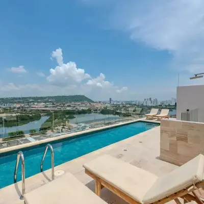 Brand-New Luxury Loft in Old City