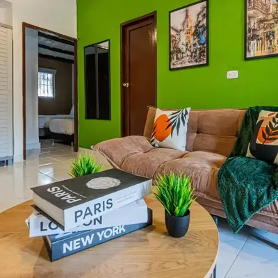 Amplio apartamento familiar de 2 habitaciones dentro de la Ciudad Amurallada - AC
