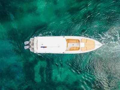 an aerial view of a boat in the water at Lancha Para 14 Personas - Cholon - Islas del Rosario - Cartagena in Cartagena de Indias