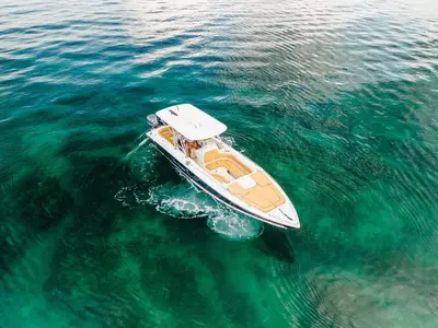 an aerial view of a boat in the water at Lancha Para 14 Personas - Cholon - Islas del Rosario - Cartagena in Cartagena de Indias