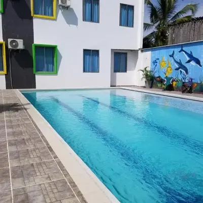 Apartamento con piscina