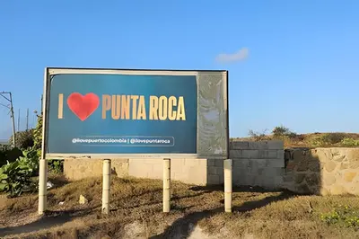a sign that says i putina rocca at Casa de playa privada Sabanilla 4 cuadras del mar in Maizal