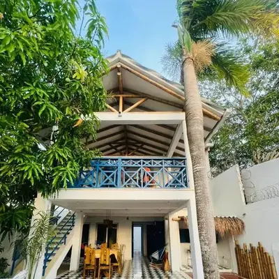 Cuatro Palmas Beach House