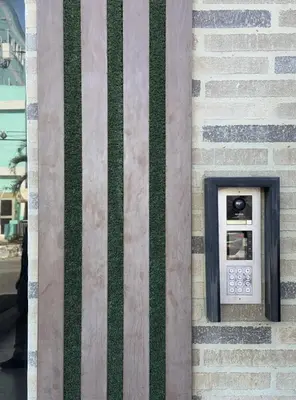 a parking meter on the side of a building at Espectacular Apartamento Amoblado - 2 Habitaciones in Barranquilla