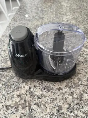 a food processor sitting on top of a counter at ESPECTACULAR APARTAMENTO MORROS 3 Acceso directo a la Playa!!! in Cartagena de Indias