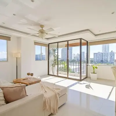 Bocagrande Excelente Ubicacion Apto CONFORT con una gran vista al MAR y PLAYAS