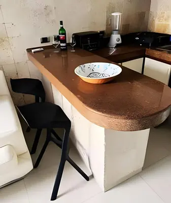 a counter with a plate on top of it at Apto a pasos de la playa, ubicación perfecta in Cartagena de Indias