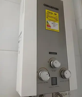 a machine with buttons and a yellow sign on it at Precioso apto cama King y con salida a playa in Cartagena de Indias