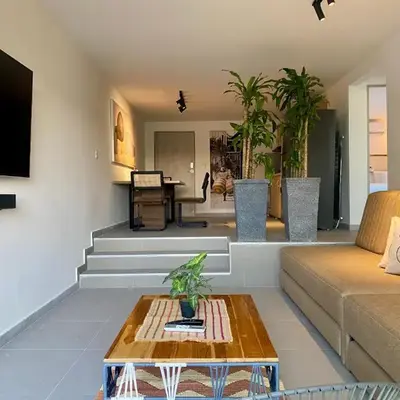 Serene Bay by Wynwood House