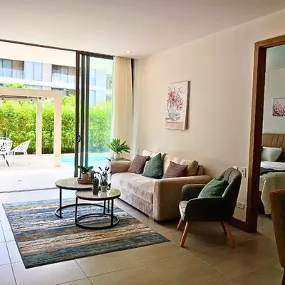 Lujoso Apto con Piscina Privada y salida a playa