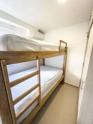 a bunk bed room with two bunk beds at Cartagena Económica con Estilo y Comodidad in Cartagena de Indias