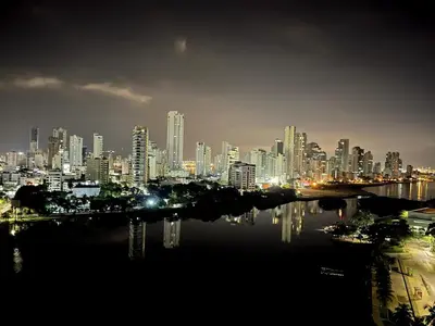 a view of a city at night with a city at Apto luxury en el laguito edificio marina del rey cartagena frente al mar in Cartagena de Indias
