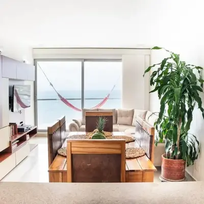 Beachfront Apt with Pool Jacuzzi Sauna Gym Fast WiFi and Air Conditioning