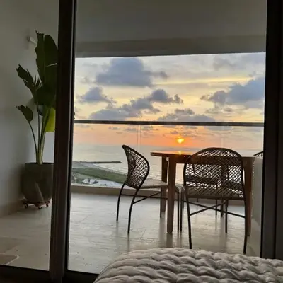 Charming Oceanfront Apartment with Balcony and Panoramic view