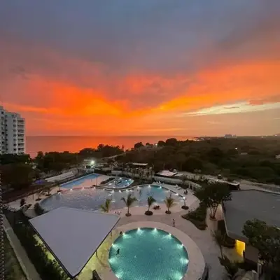 Apartamento con vista al mar y acceso a la playa