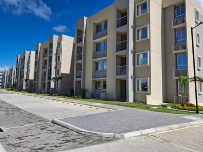 an empty street in front of a building at Apartamento Cartagena Moderno y Comodo in Manzanillo del Mar