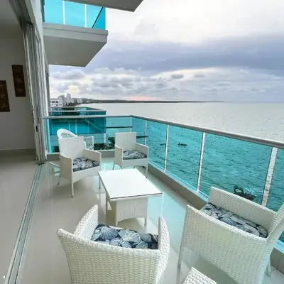 Hermoso Apartamento de lujo frente al mar