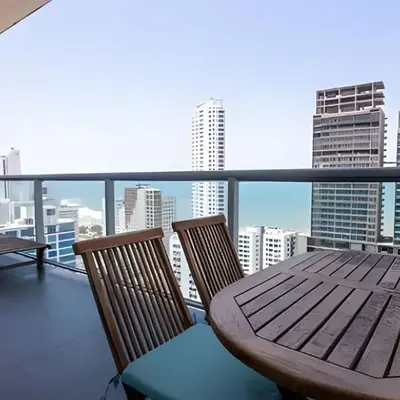 Lujoso Apto de 2 habitaciones en piso 23-Infinitum