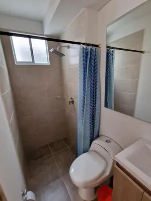 a bathroom with a shower and a toilet and a sink at Apartamento en Cartagena, Manzanillo in La Siriaca