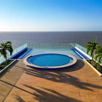 Apartamento con salida a la playa