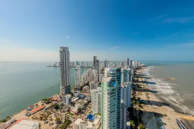 an aerial view of a city and the ocean at Premium con ubicación excelente en Bocagrande in Cartagena de Indias