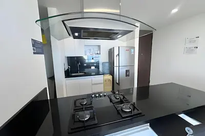 a model of a kitchen with a stove and a refrigerator at Exclusivo apartamento vista al mar in Santa Marta