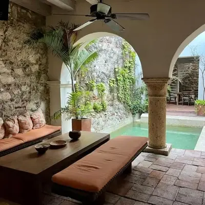 Engaging 4BR Colonial Villa with AC in Cartagena