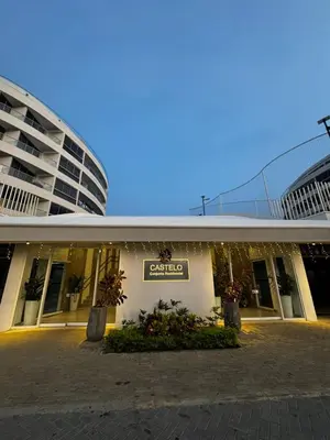 a building with a sign on the side of it at Sensacional Apartamento Serena del Mar in Serena del Mar