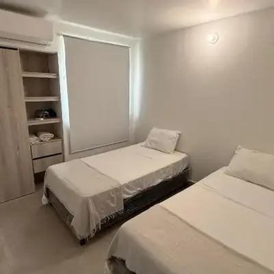apartment near the beach con piscina