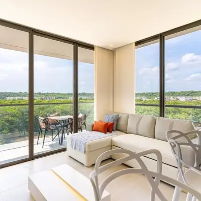 Exclusive 2BR en Morros Eos with Pool & Parking
