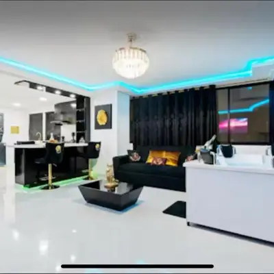 Modern Luxury 2BR with Private Jacuzzi