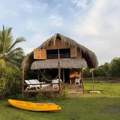 Cabaña de playa 6 personas con cocina y kiosko privado