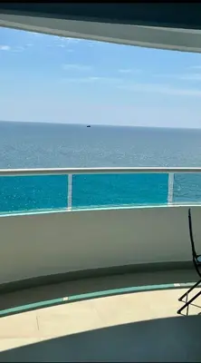a view of the ocean from a window of a ship at Vive Cartagena frente al mar y el lago in Cartagena de Indias