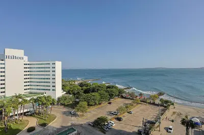 an aerial view of a hotel and the ocean at Riviera Loft - Apartamento con vista al mar in Cartagena de Indias
