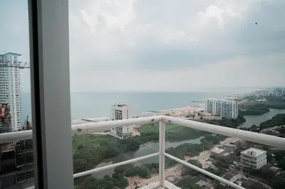 a view of the ocean from a building at Hermoso Apto Vista al Mar Céntrica ubicación in Cartagena de Indias